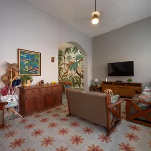 La Casa Del Jaguar Merida