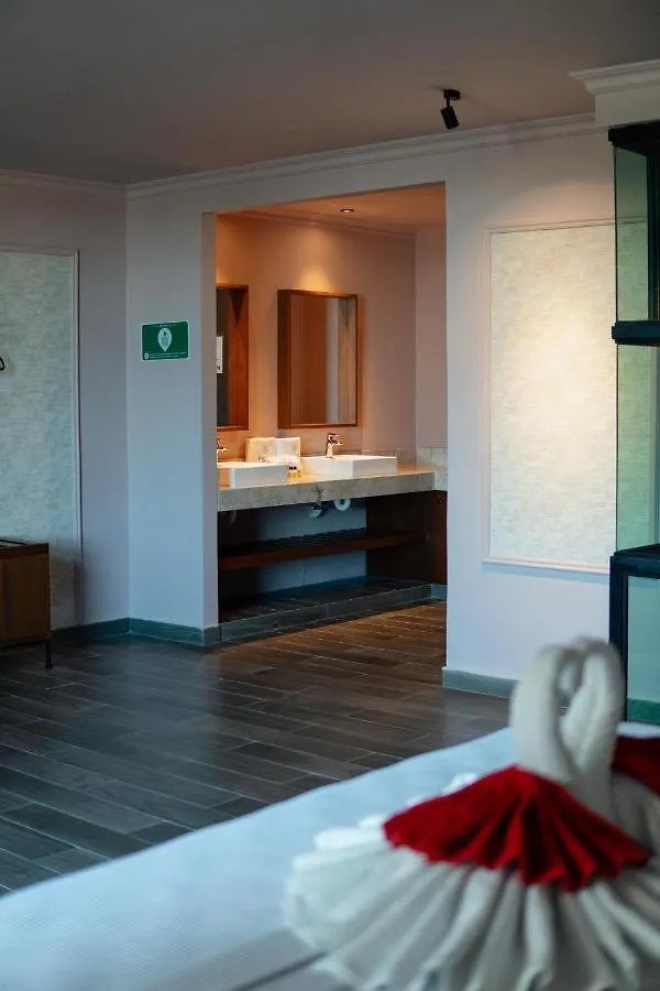 ***  Hotel Mid Project Mérida Mexiko